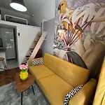 Parrot Apartment Main Station Cracow